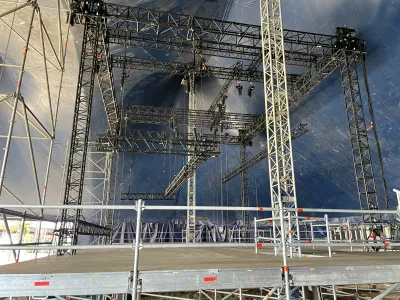  installation structure de scène en Eure-et-Loir